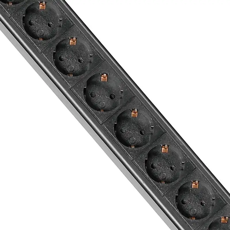 PDU Smart Tedesco con Monitora - Power Tools Germany recensione e prezzo